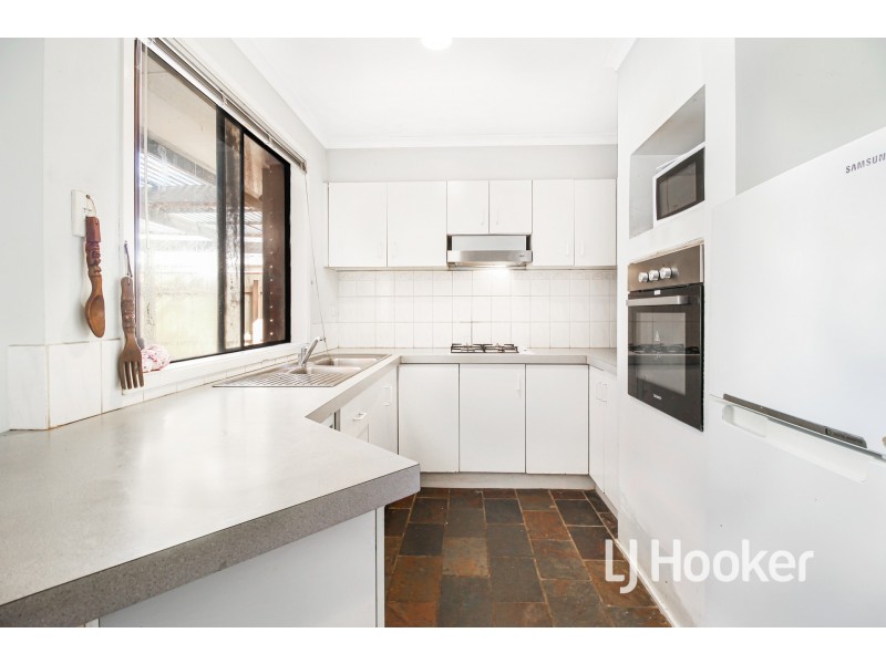 16 The Ridge, Hampton Park VIC 3976