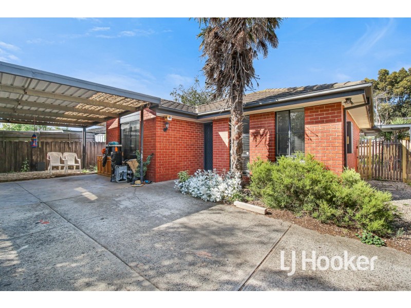 16 The Ridge, Hampton Park VIC 3976