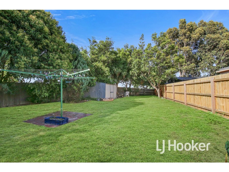 16 The Ridge, Hampton Park VIC 3976