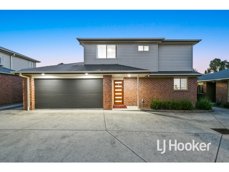 2/27-33 Coral Drive, Hampton Park VIC 3976