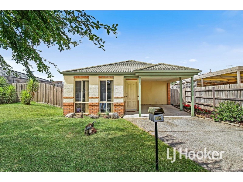 16 Linmac Crescent, Hampton Park VIC 3976