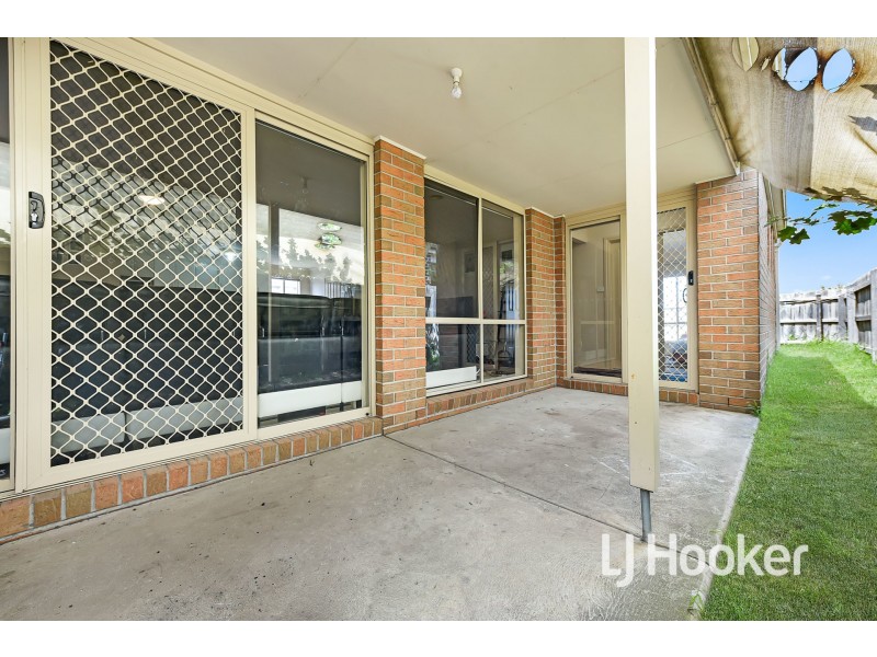 16 Domino Way, Hampton Park VIC 3976