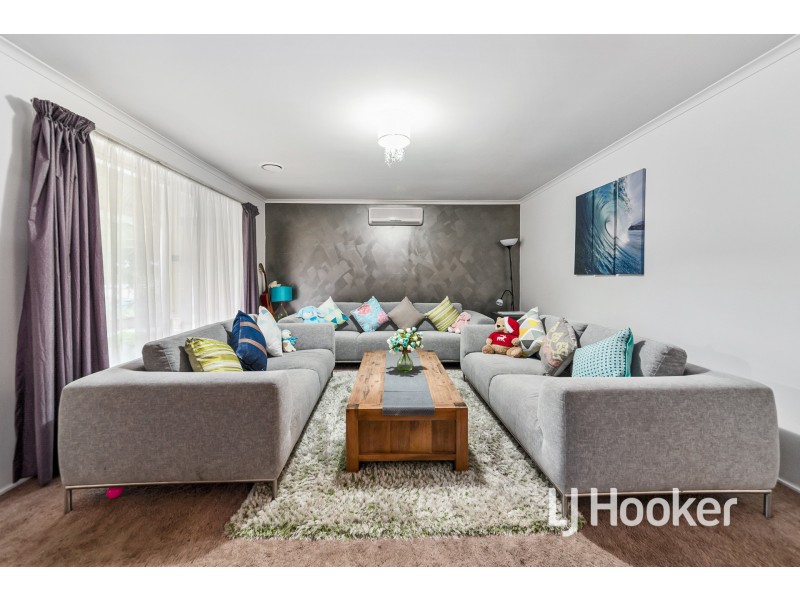 34 Lake View Drive, Narre Warren South VIC 3805