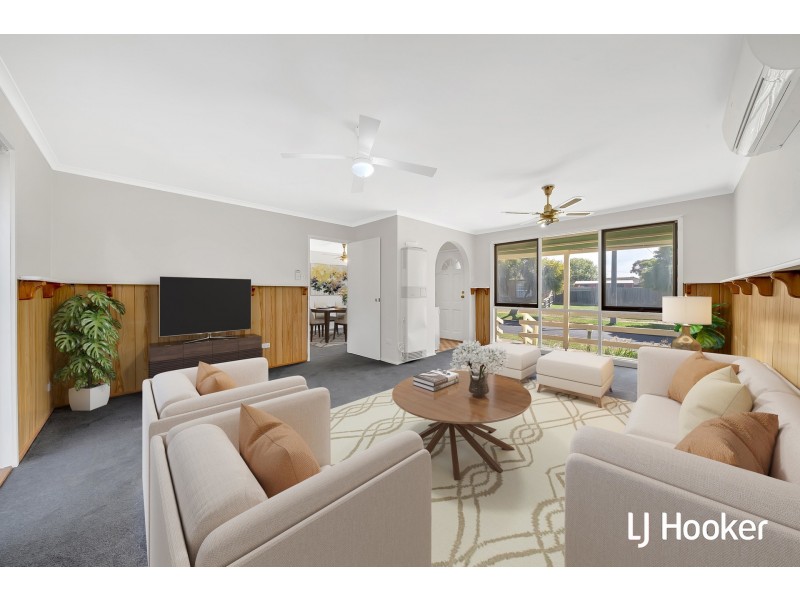 2 Horton Drive, Hampton Park VIC 3976