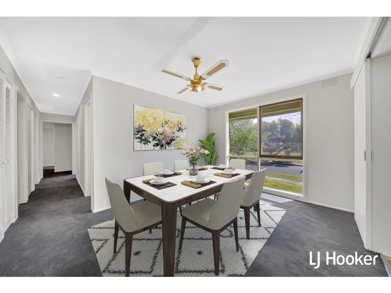 2 Horton Drive, Hampton Park VIC 3976