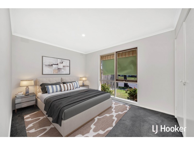 2 Horton Drive, Hampton Park VIC 3976