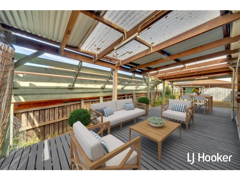 2 Horton Drive, Hampton Park VIC 3976