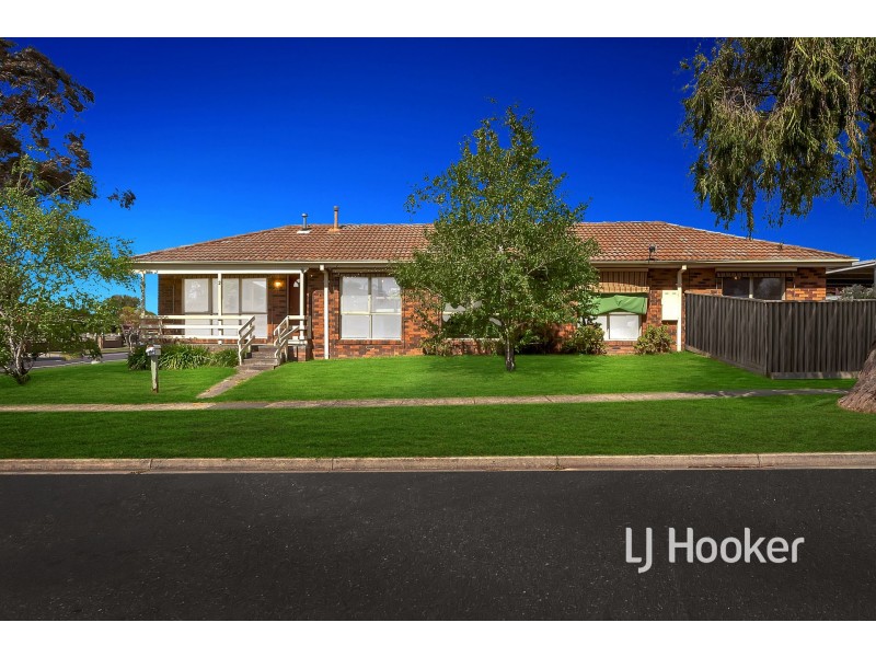 2 Horton Drive, Hampton Park VIC 3976