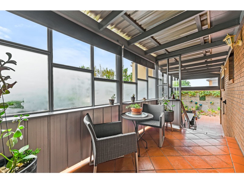 18 Hanna Drive, Endeavour Hills VIC 3802