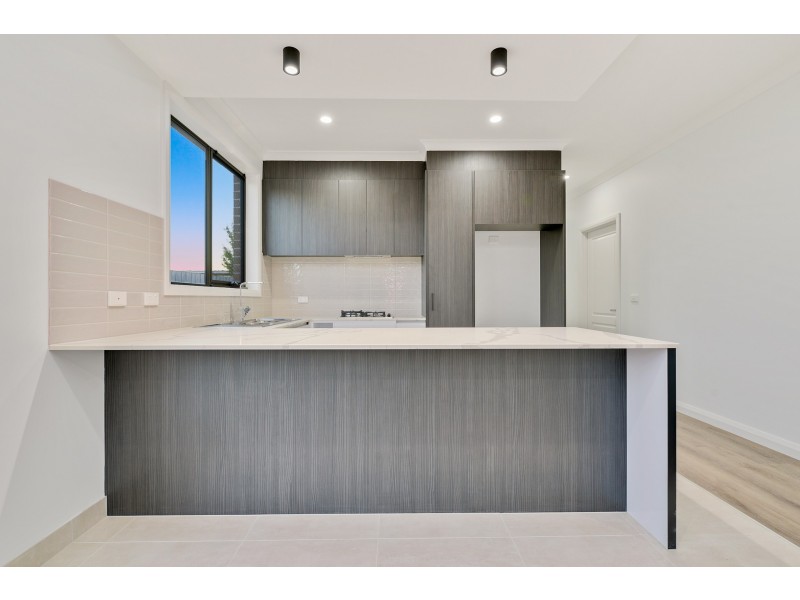 3/108 Endeavour Drive, Cranbourne North VIC 3977