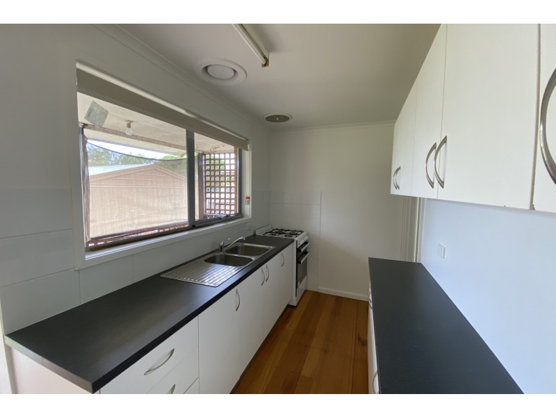 13 Hallam Road, Hampton Park VIC 3976