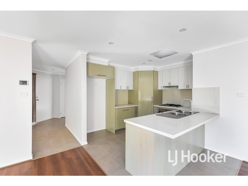 12 Gull Way, Narre Warren South VIC 3805