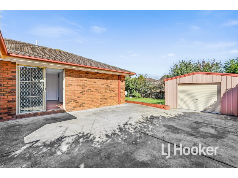12 Gull Way, Narre Warren South VIC 3805