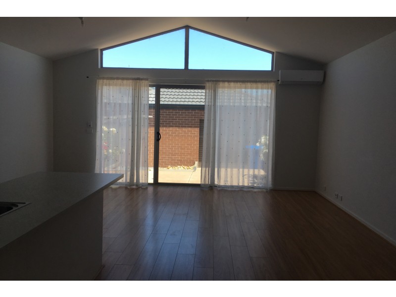 25 Timble Way, Clyde North VIC 3978