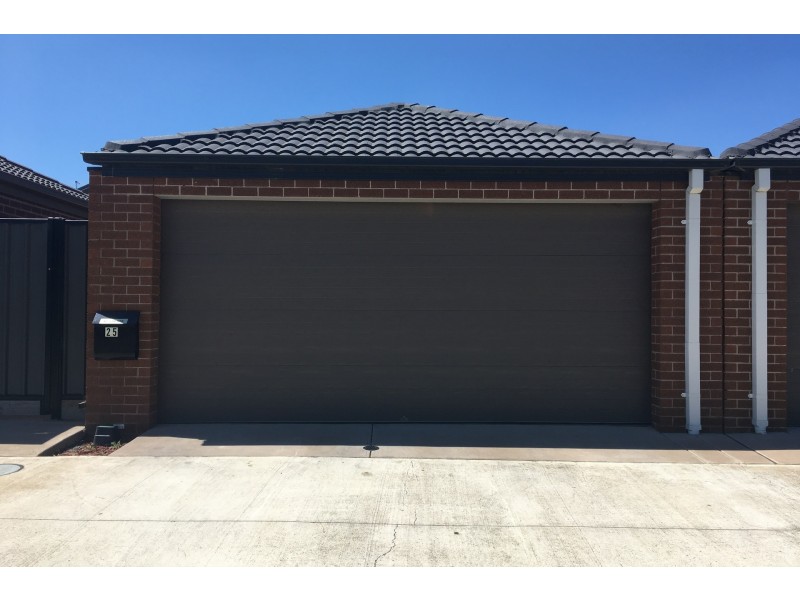 25 Timble Way, Clyde North VIC 3978