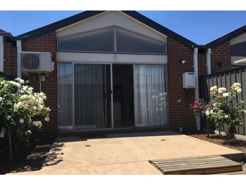 25 Timble Way, Clyde North VIC 3978