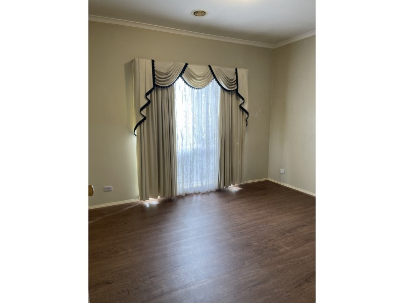 85 Hinrichsen Drive, Hallam VIC 3803