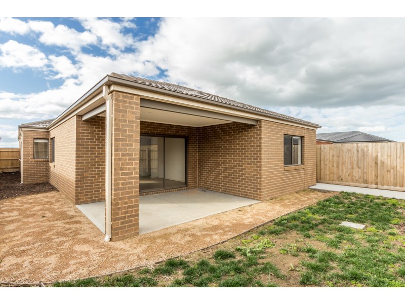 7 Detroit Avenue, Cranbourne East VIC 3977