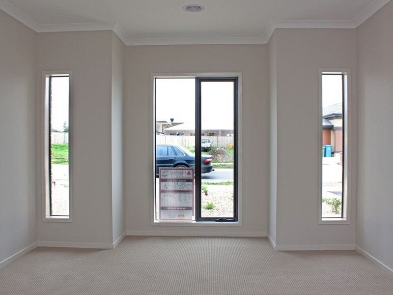 41 Nature Circuit, Cranbourne North VIC 3977