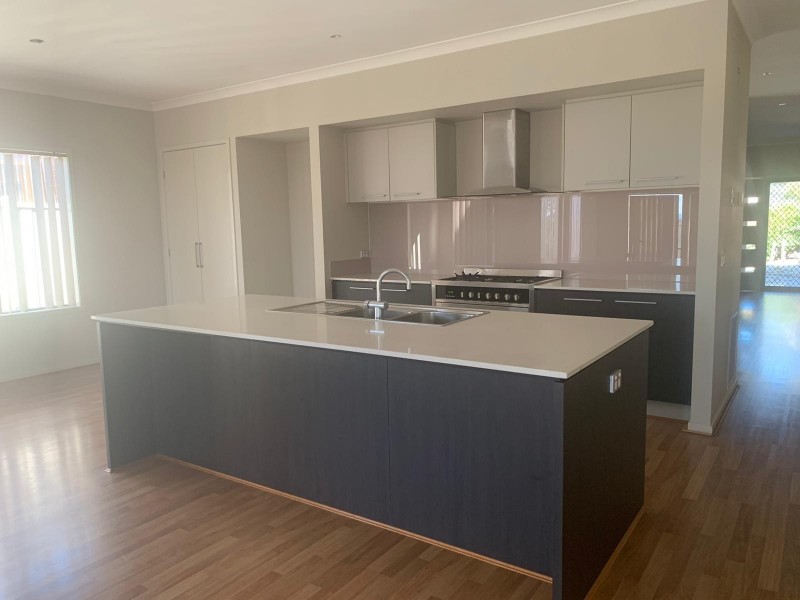 41 Nature Circuit, Cranbourne North VIC 3977