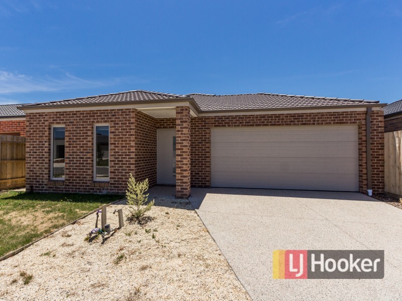 18 Detroit Avenue, Cranbourne East VIC 3977