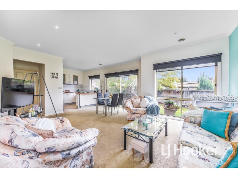 22 Penrose Drive, Narre Warren South VIC 3805