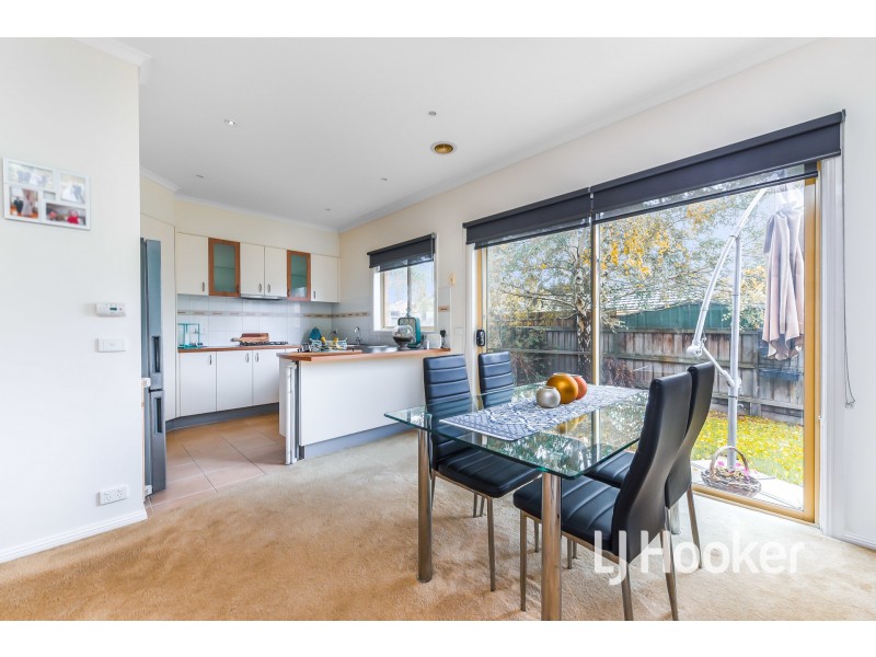 22 Penrose Drive, Narre Warren South VIC 3805