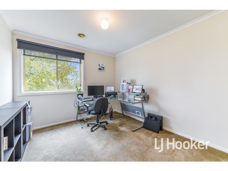 22 Penrose Drive, Narre Warren South VIC 3805