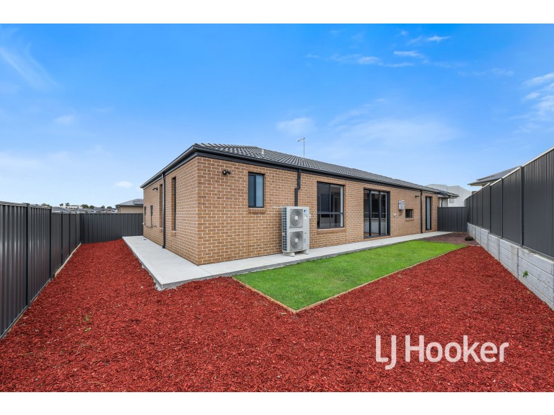 68 Marlborough Road, Berwick VIC 3806