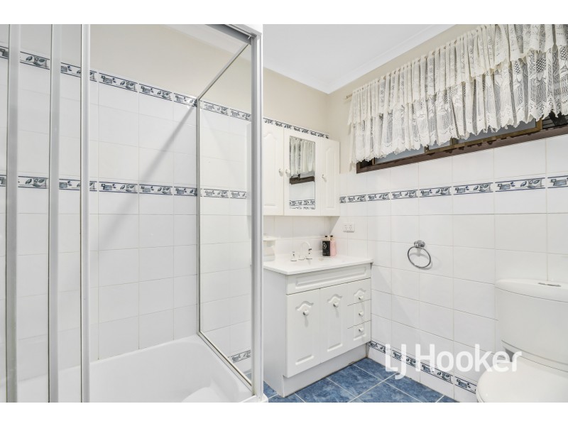 15 Somerville Road, Hampton Park VIC 3976