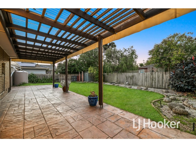 15 Somerville Road, Hampton Park VIC 3976