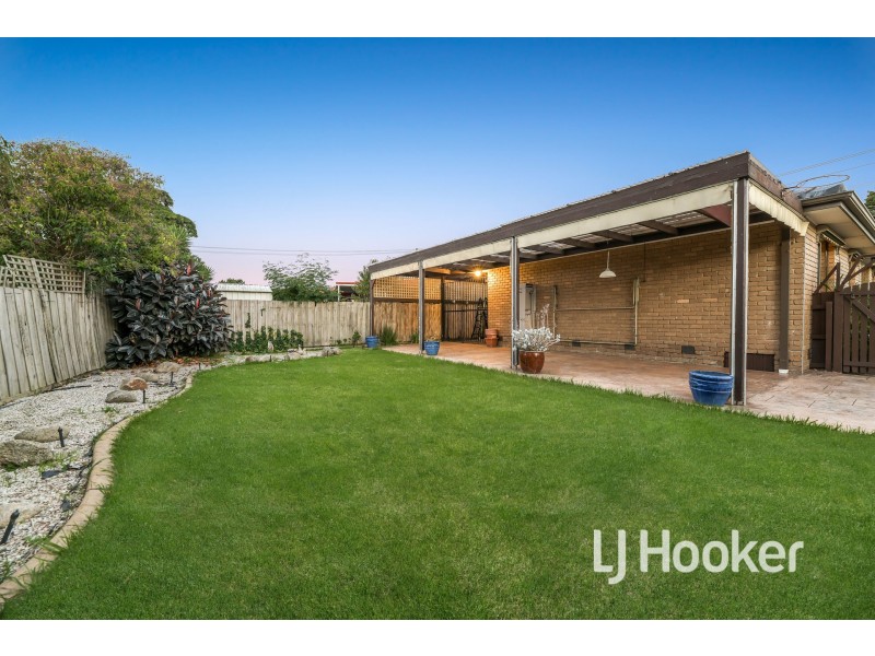 15 Somerville Road, Hampton Park VIC 3976