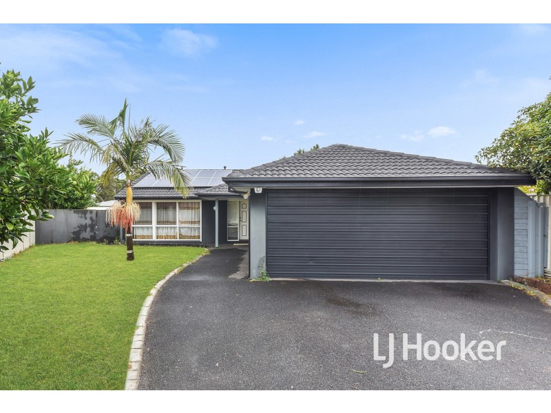 15 Mollisons Hill, Hampton Park VIC 3976