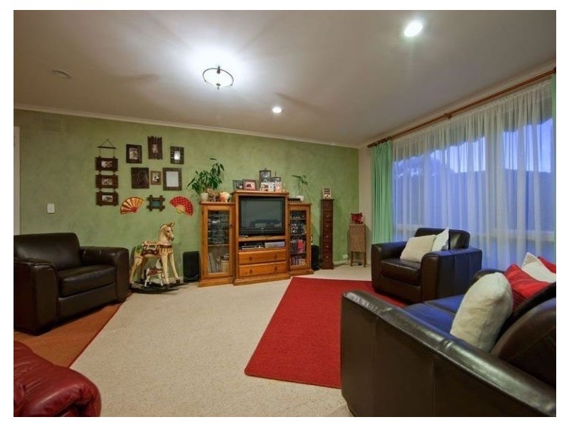 64 Washington Drive, Frankston VIC 3199