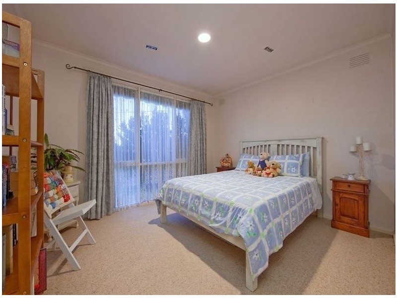 64 Washington Drive, Frankston VIC 3199