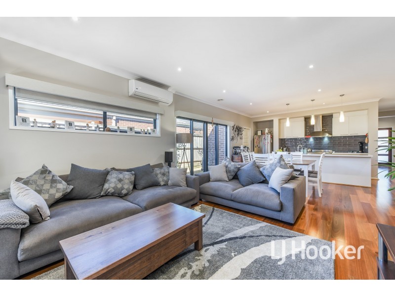 3 Jomon Way, Officer VIC 3809