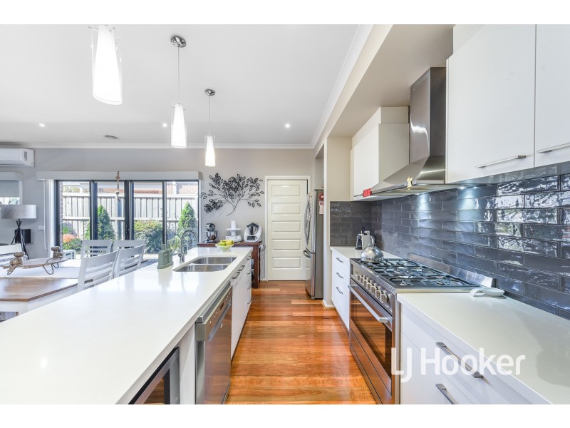 3 Jomon Way, Officer VIC 3809