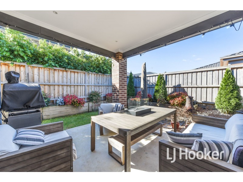 3 Jomon Way, Officer VIC 3809