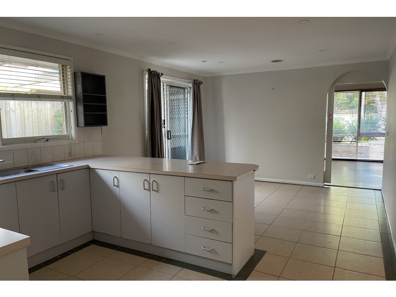 27 Blackwood Drive, Hampton Park VIC 3976