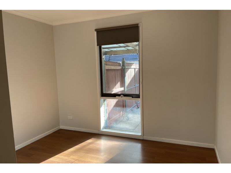 27 Blackwood Drive, Hampton Park VIC 3976