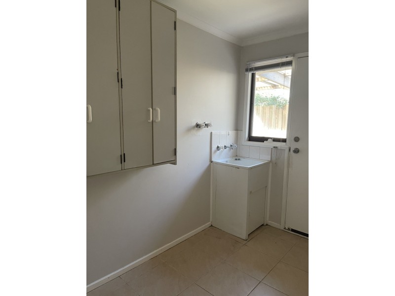 27 Blackwood Drive, Hampton Park VIC 3976