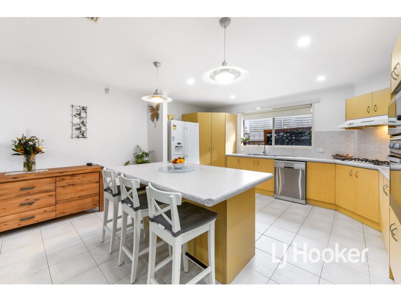 10 Nuzla Court, Hampton Park VIC 3976