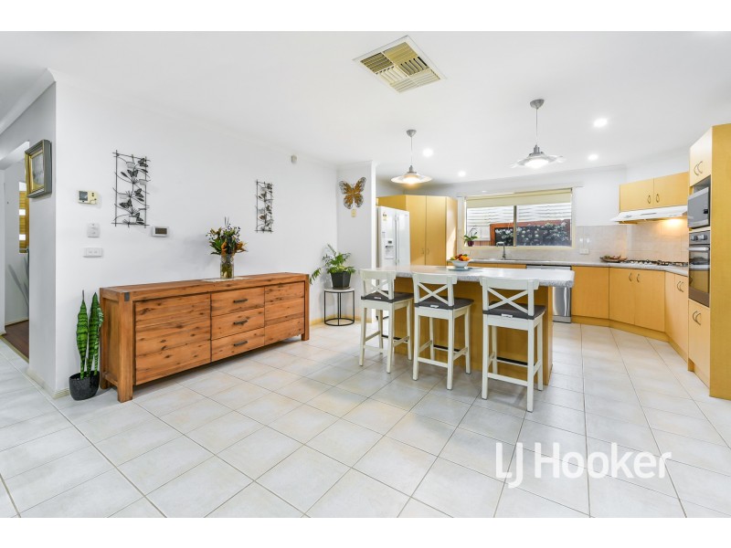 10 Nuzla Court, Hampton Park VIC 3976