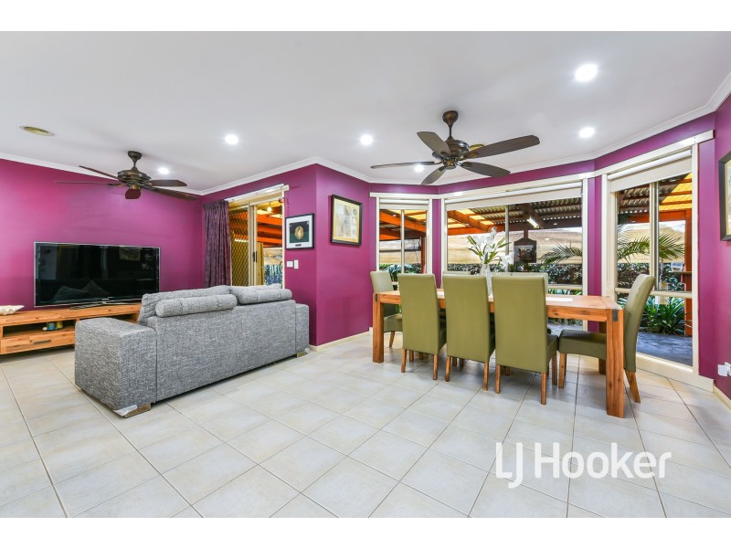 10 Nuzla Court, Hampton Park VIC 3976