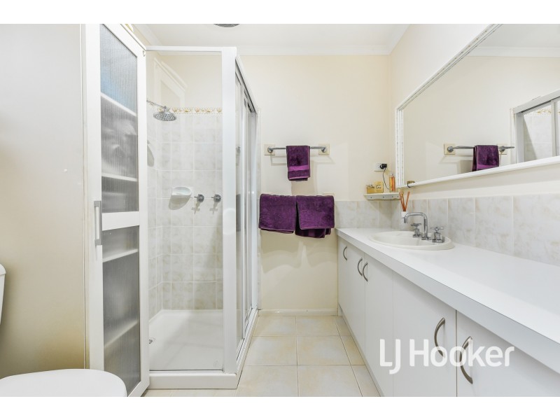 10 Nuzla Court, Hampton Park VIC 3976