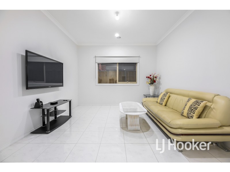 22 Unison Drive, Clyde VIC 3978