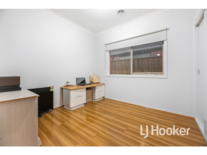 22 Unison Drive, Clyde VIC 3978