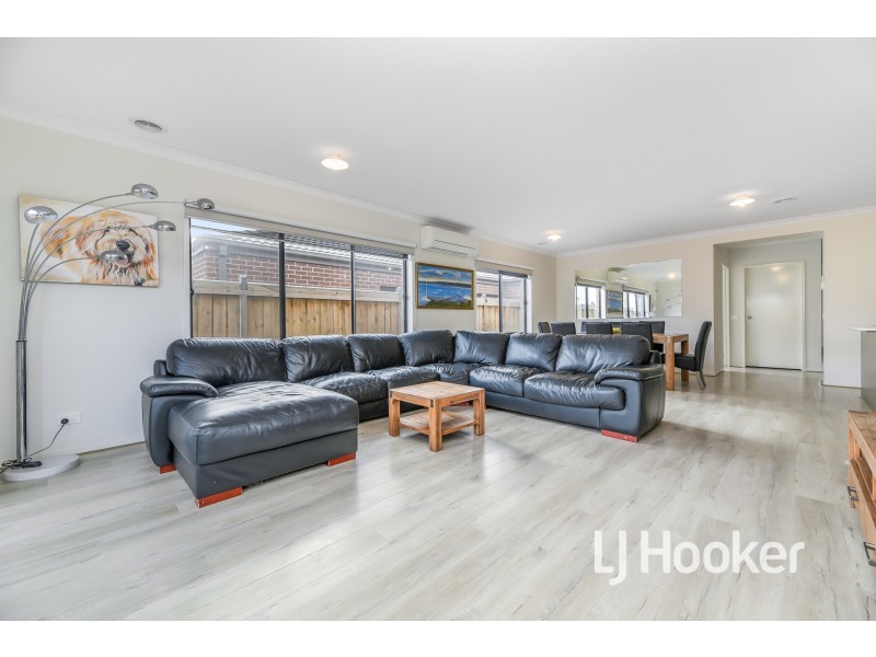 20 Mahal Drive, Clyde North VIC 3978