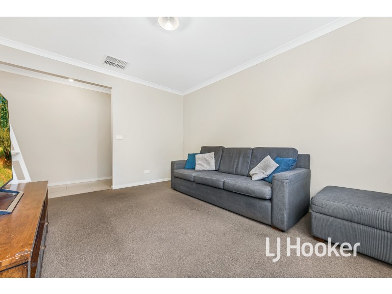 13 Cazaly Way, Cranbourne West VIC 3977