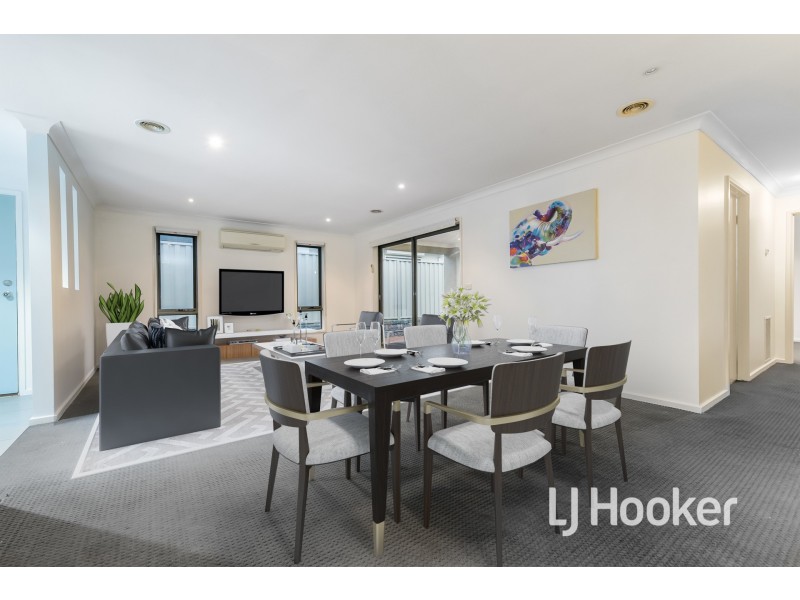 17 Meridian Circuit, Berwick VIC 3806